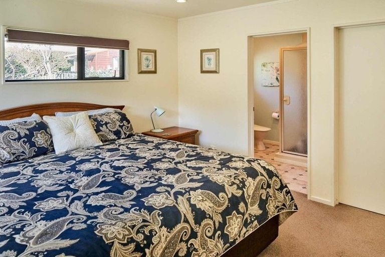 Photo of property in 26 Musket Lane, Whitby, Porirua, 5024