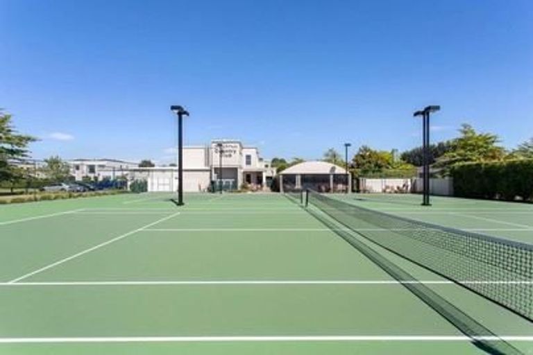 Photo of property in 2 Brookwater Avenue, Northwood, Christchurch, 8051