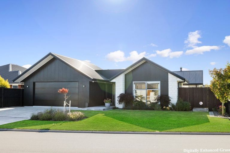 Photo of property in 12 Oakley Drive, Prebbleton, 7604