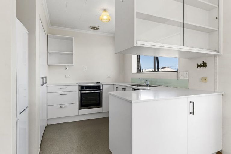 Photo of property in 504 Devon Street East, Strandon, New Plymouth, 4312