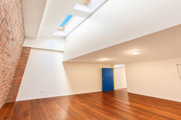 Photo of property in 9/14 Alpha Street, Te Aro, Wellington, 6011