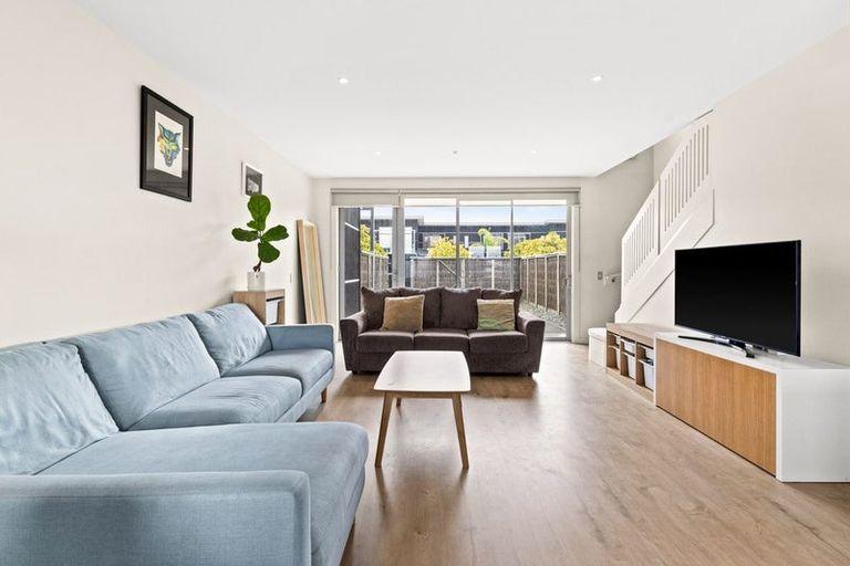 Photo of property in The Terraces, 34/9 Humber Street, Pandora, Napier, 4110