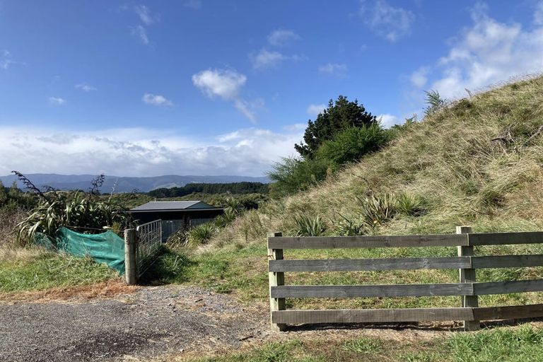 Photo of property in 169 Strathnaver Drive, Waikawa Beach, Manakau, 5573