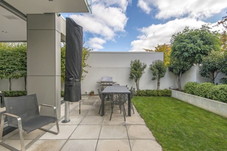 Photo of property in 26 Peacock Street, Christchurch Central, Christchurch, 8013