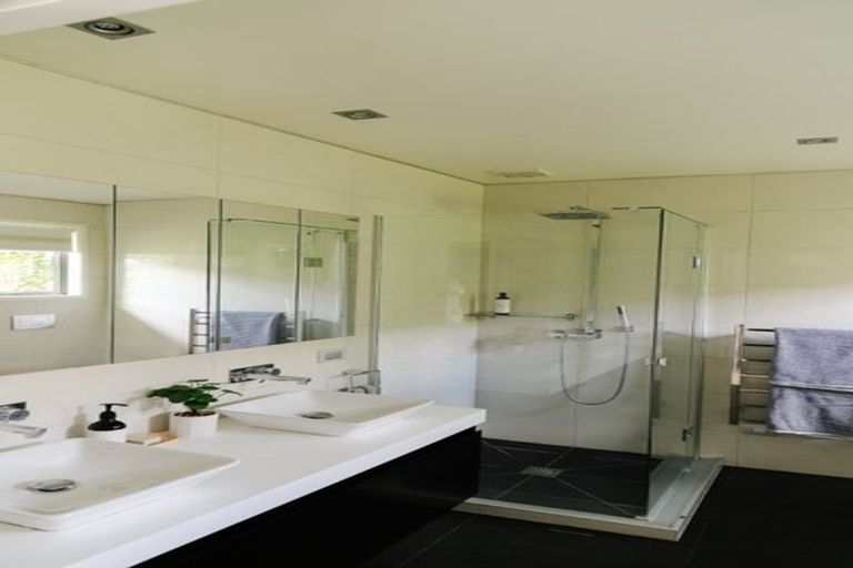 Photo of property in 6 Parkhill Avenue, Wanaka, 9305