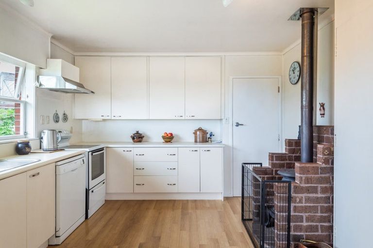 Photo of property in 29 High Road, Glenfield, Auckland, 0629