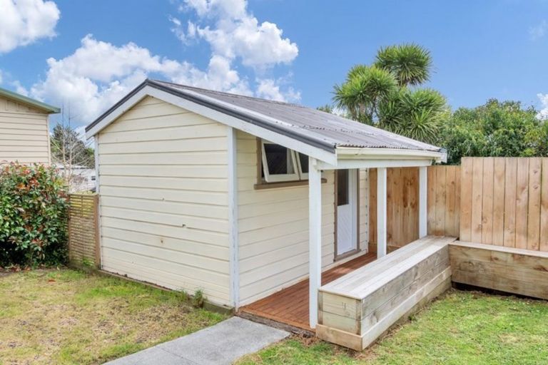 Photo of property in 4 Nelson Street, Helensville, 0800