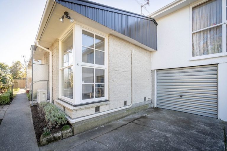 Photo of property in 3/225 Edgeware Road, Edgeware, Christchurch, 8013