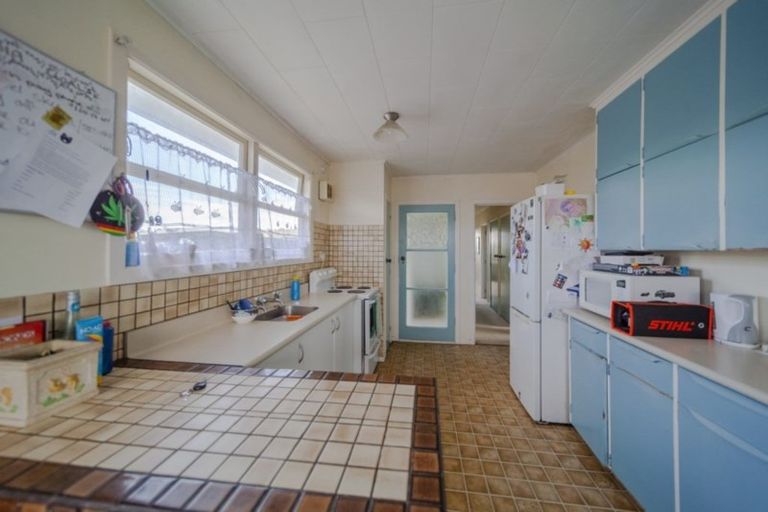Photo of property in 18 Galway Street, Tamatea, Napier, 4112