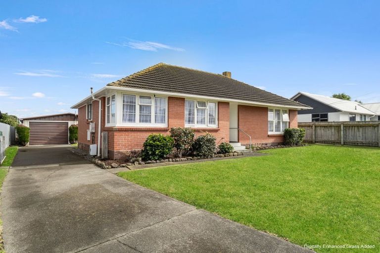 Photo of property in 20 Armstrong Place, Gonville, Whanganui, 4501