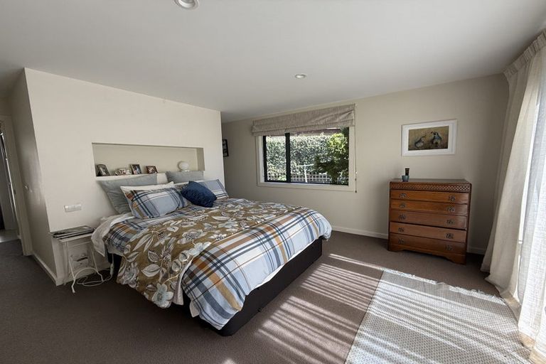 Photo of property in 18 Kelliher Drive, Wanaka, 9305