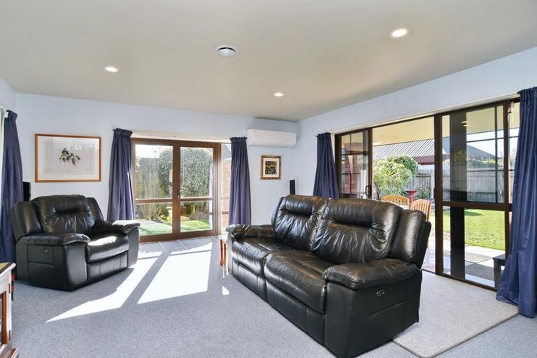 Photo of property in 8b Kingsbury Avenue, Rangiora, 7400