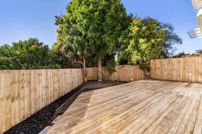 Photo of property in 1/8 Wilbur Place, Pakuranga Heights, Auckland, 2010