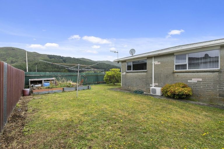 Photo of property in 34a Matthews Road, Wainuiomata, Lower Hutt, 5014