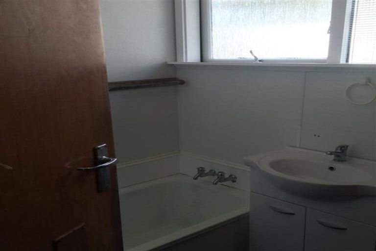 Photo of property in 75 Farnham Street, Mornington, Wellington, 6021