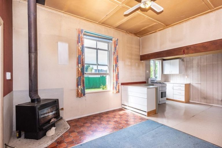 Photo of property in 60 Cliff Road, Te Karaka, 4022