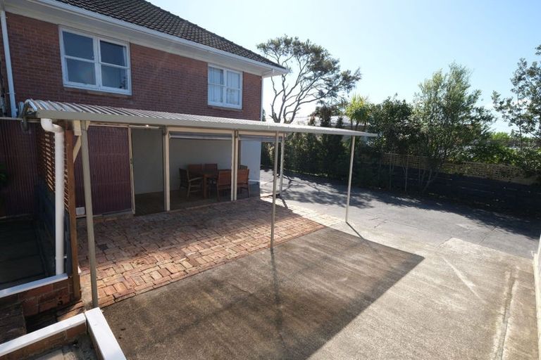 Photo of property in 1/297 Rangatira Road, Beach Haven, Auckland, 0626