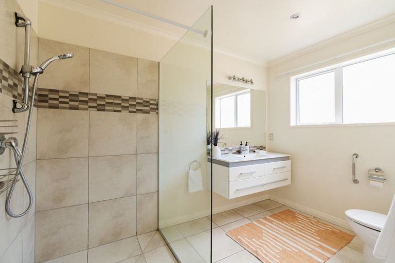 Photo of property in 8b Reid Avenue, Mosgiel, 9024