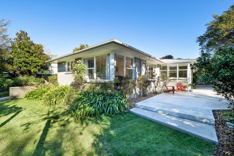 Photo of property in 2/303 Hoon Hay Road, Hoon Hay, Christchurch, 8025