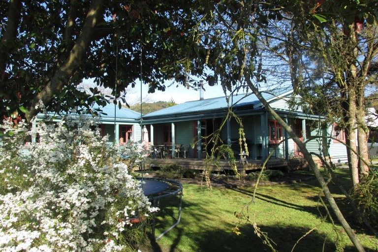 Photo of property in 7 Cavell Street, Reefton, 7830
