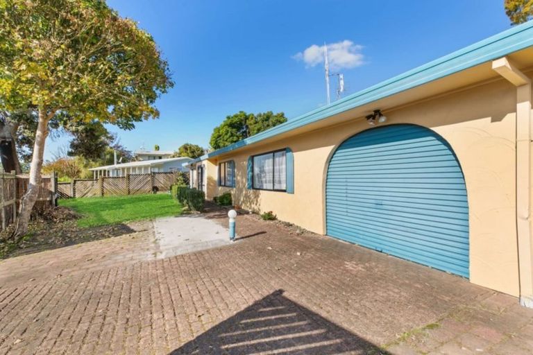 Photo of property in 4 Milsom Place, Te Puke, 3119