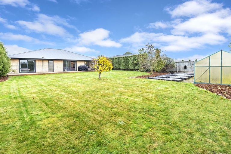 Photo of property in 11 Godwin Grove, Rolleston, 7614