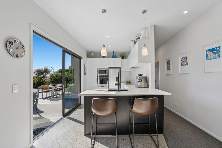 Photo of property in 60 Cunninghams Drive, Jacks Point, Queenstown, 9371