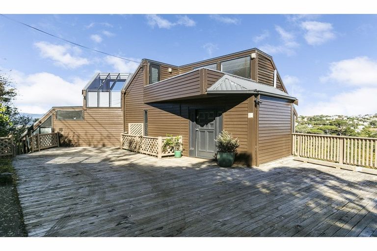 Photo of property in 36 Orangi Kaupapa Road, Northland, Wellington, 6012