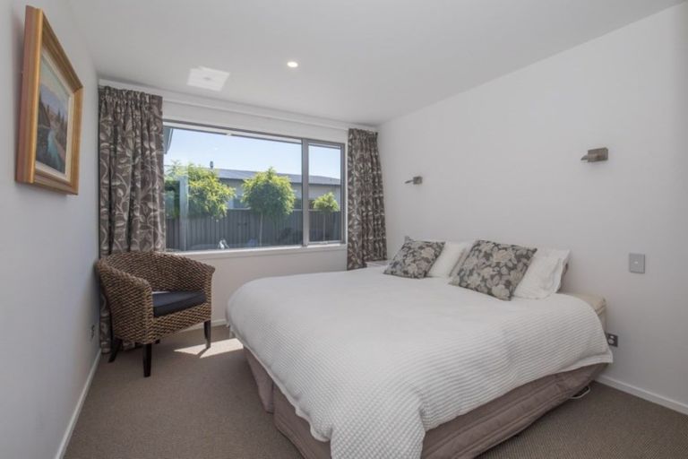 Photo of property in 59 Kelliher Drive, Wanaka, 9305