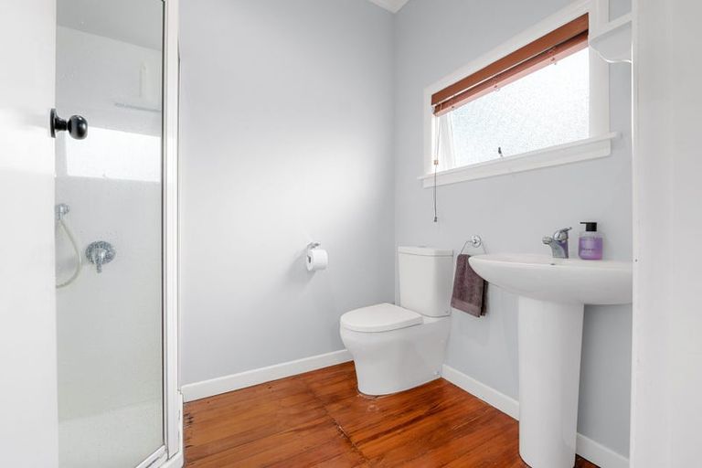 Photo of property in 6 Strowan Avenue, Fairfield, Hamilton, 3214