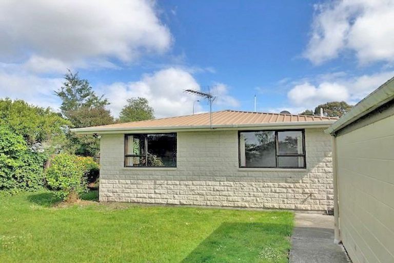 Photo of property in 21 Parkhouse Drive, Rangiora, 7400