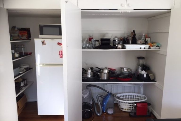 Photo of property in 36 Curtis Street, Northland, Wellington, 6012