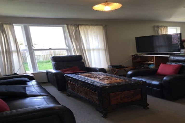 Photo of property in 5156/142 Lake Road, Northcote, Auckland, 0627