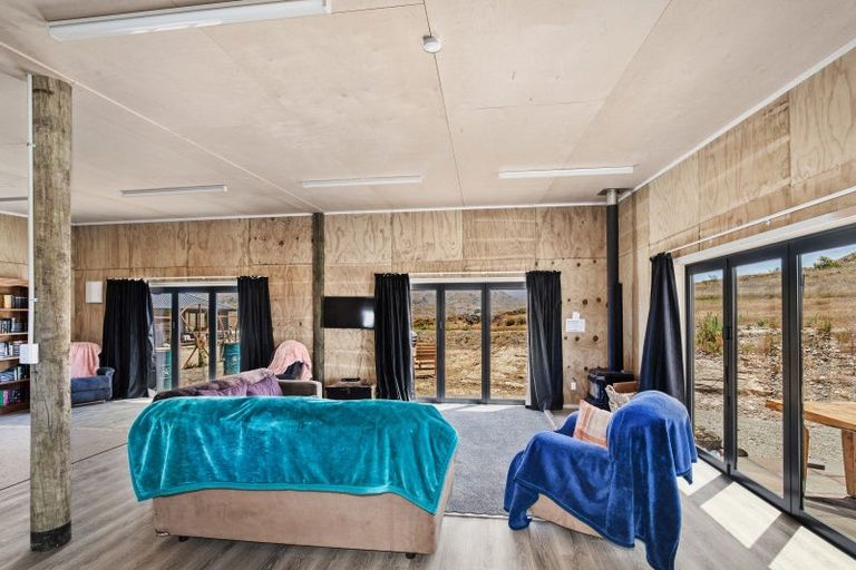 Photo of property in 375 Conroys Road, Conroys Gully, Alexandra, 9392