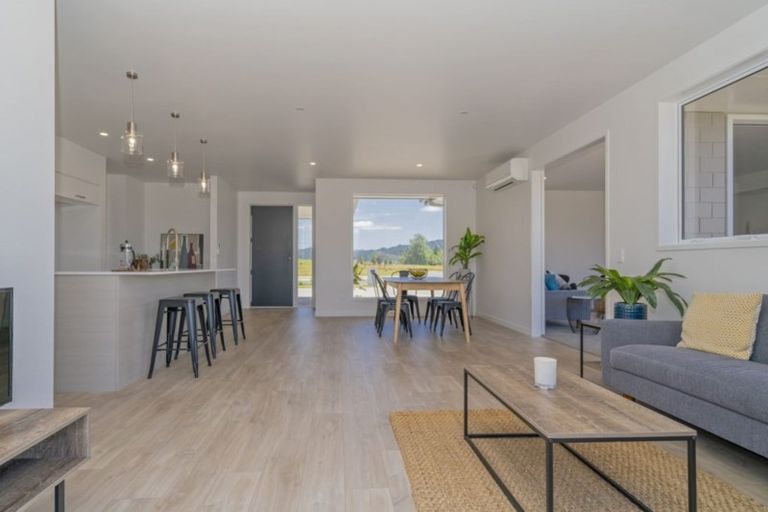 Photo of property in 134 Kupe Drive, Whitianga, 3510