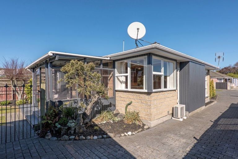 Photo of property in 46 Frensham Crescent, Woolston, Christchurch, 8062