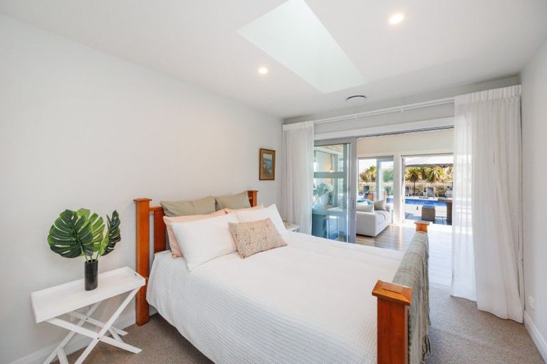 Photo of property in 9 Paterson Lane, Kelvin Grove, Palmerston North, 4470