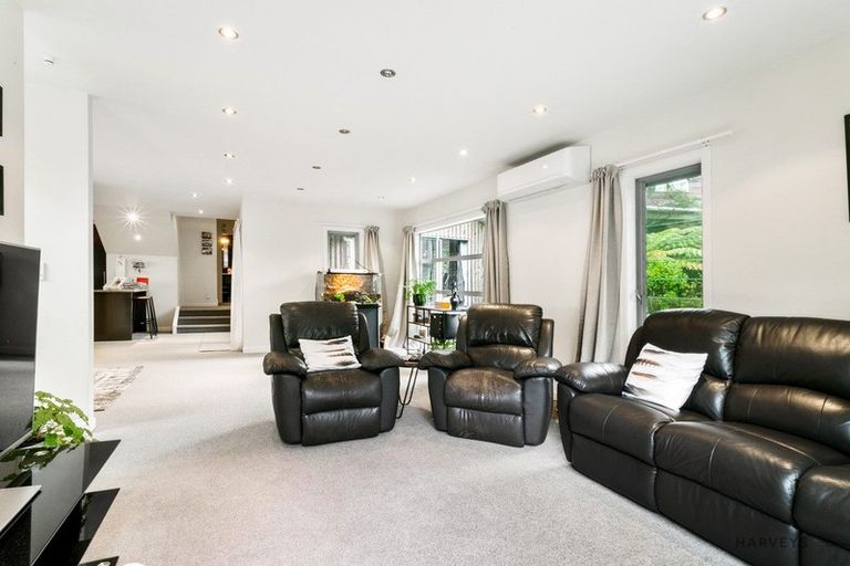 Photo of property in 13 Miha Road, Titirangi, Auckland, 0604