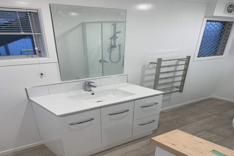 Photo of property in 2/7 Wheatley Avenue, Pakuranga, Auckland, 2010
