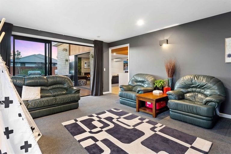 Photo of property in 21 Blair Place, Kaiapoi, 7630