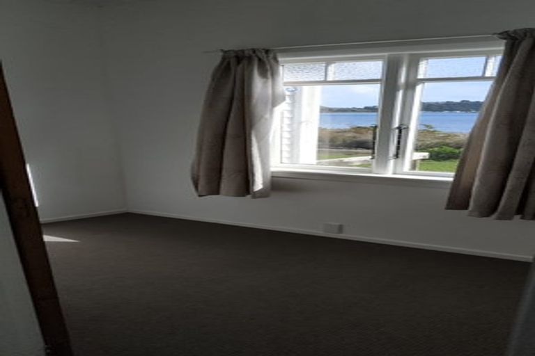 Photo of property in 57-59 Seaview Road, Paremata, Porirua, 5024