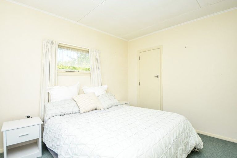 Photo of property in 22 Moreton Road, Carterton, 5713