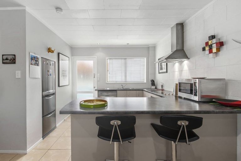 Photo of property in 41 Tawa Street, Mount Maunganui, 3116
