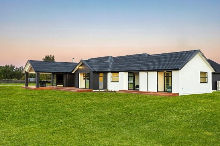 Photo of property in 14 Beal Place, Swannanoa, Kaiapoi, 7692