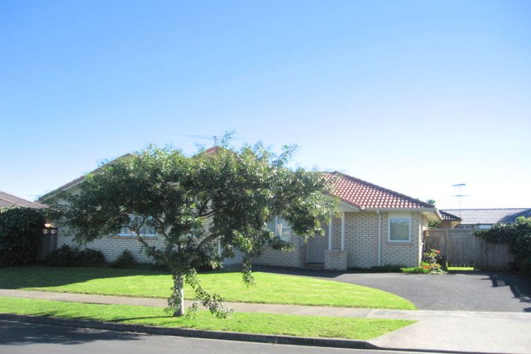 Photo of property in 3 Montilla Place, Manurewa, Auckland, 2102