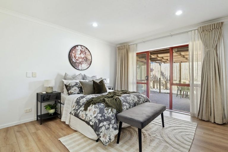 Photo of property in 5 Fearnley Grove, Albany, Auckland, 0632