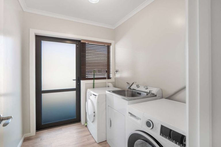 Photo of property in 10 Hardacre Place, Omarama, 9412