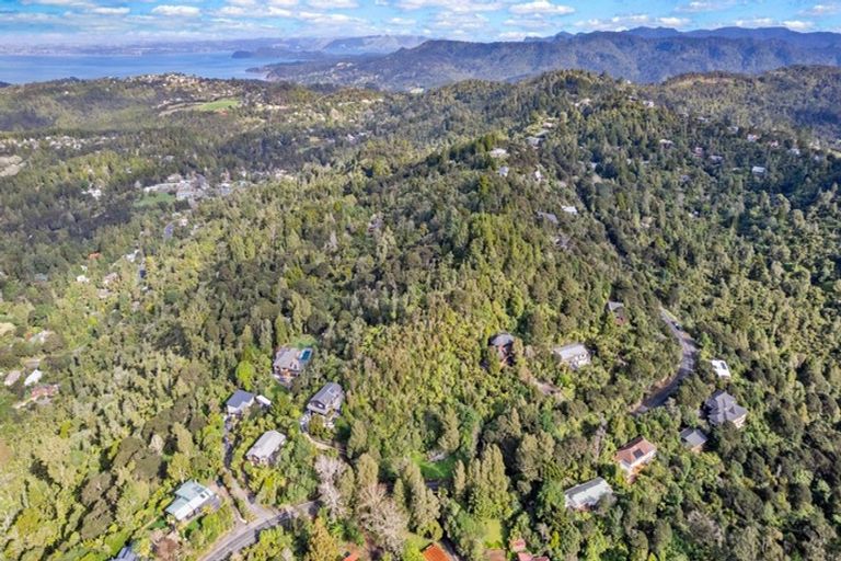 Photo of property in 176-178 Scenic Drive, Titirangi, Auckland, 0604