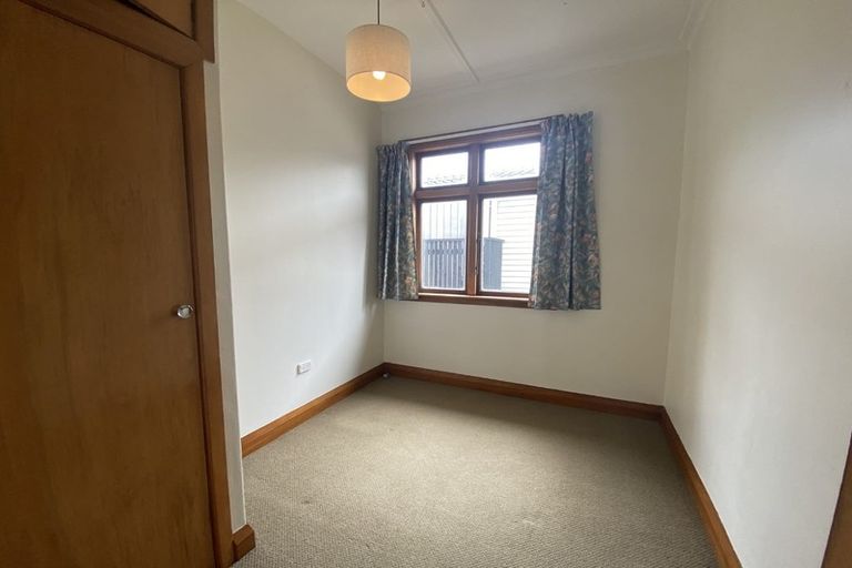 Photo of property in 64 Freyberg Street, Lyall Bay, Wellington, 6022