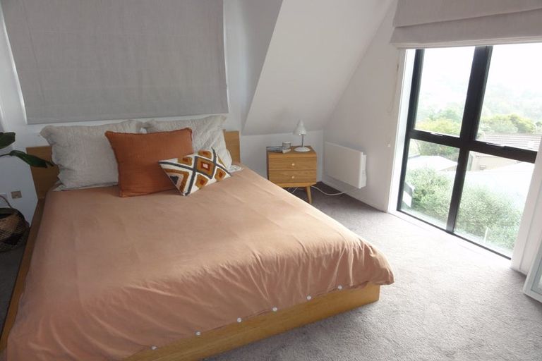 Photo of property in 2 Otonga Way, Churton Park, Wellington, 6037